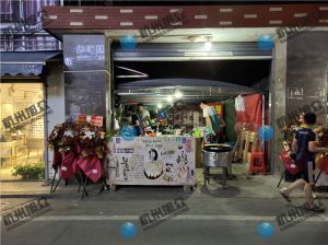 客戶購(gòu)買《XZ-612包子機(jī)》調(diào)試師傅調(diào)不過(guò)來(lái)，部門經(jīng)理親自上門調(diào)試